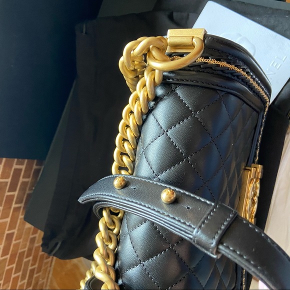 💛SOLD-GONE💛 Chanel small boy bag - Picture 12 of 17